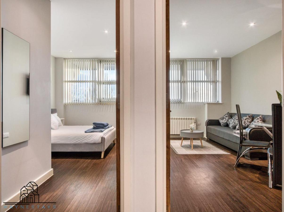 Апартаменты Cosy 1-Bed By Heathrow Airport Лондон Экстерьер фото